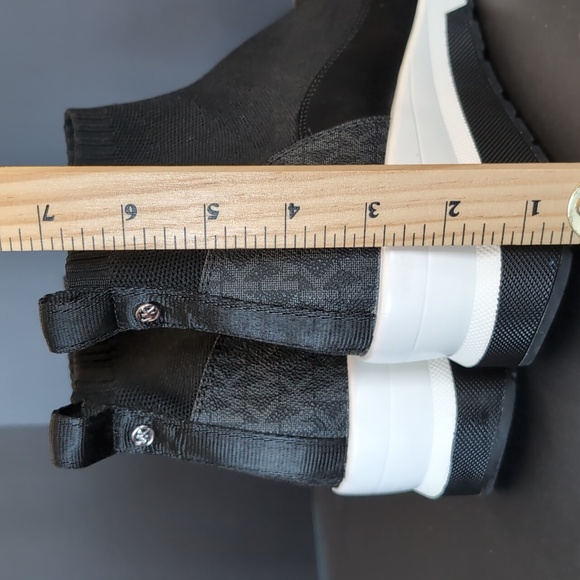 Michael Kors skyler Stretch Knit Sock Sneaker black/White,Size 9.5. - Picture 10 of 10